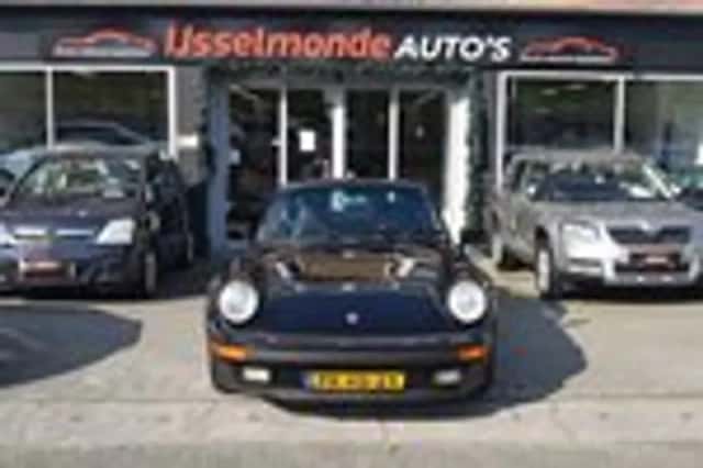 Porsche 911 (1988) thumbnail 3