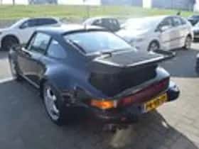 Porsche 911 (1988) thumbnail 9