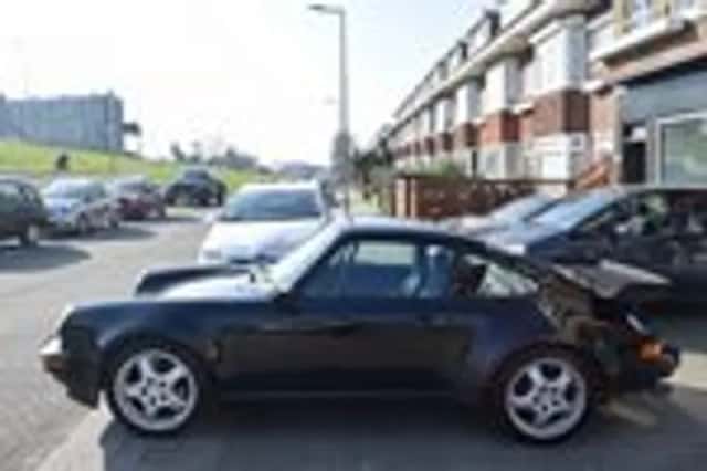 Porsche 911 (1988) thumbnail 10