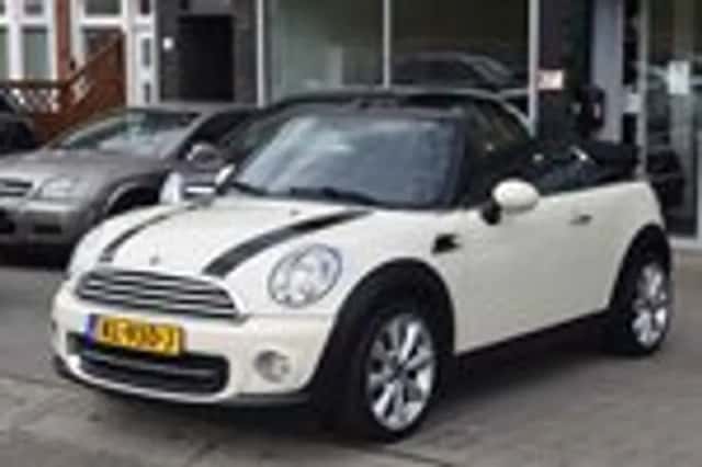 MINI Cooper (2015) thumbnail 2