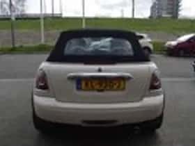 MINI Cooper (2015) thumbnail 13