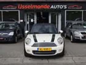 MINI Cooper (2015) thumbnail 3