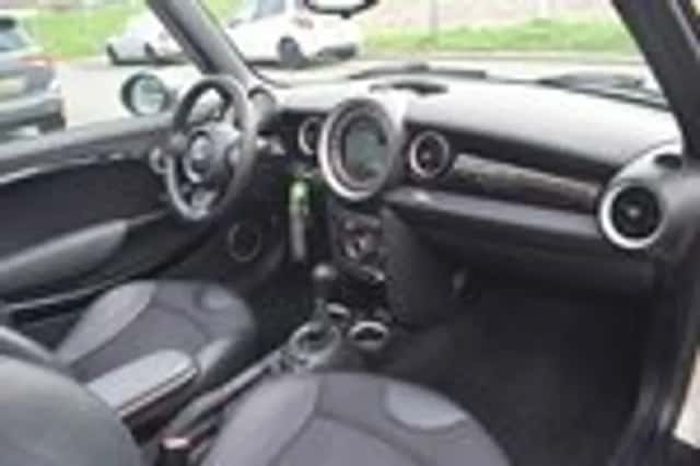 MINI Cooper (2015) thumbnail 24