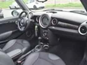 MINI Cooper (2015) thumbnail 24