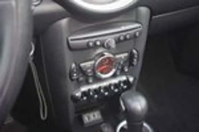 MINI Cooper (2015) thumbnail 30