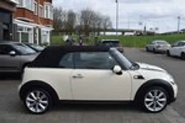 MINI Cooper (2015) thumbnail 9