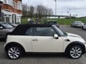 MINI Cooper (2015) thumbnail 9