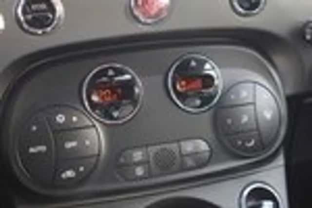 Fiat 500 (2019) thumbnail 23
