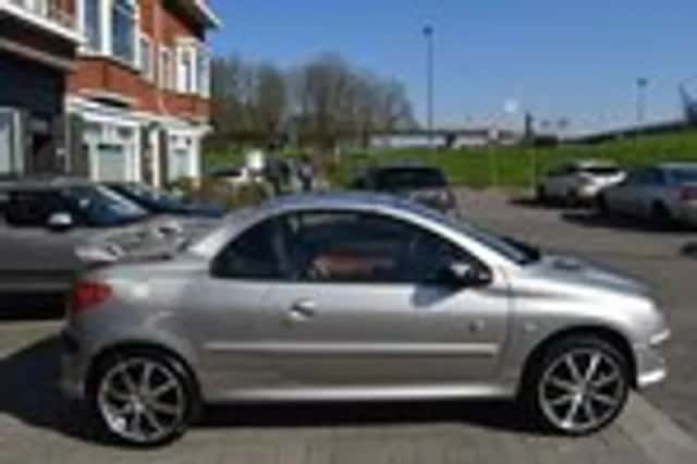 Peugeot 206 (2003) thumbnail 8