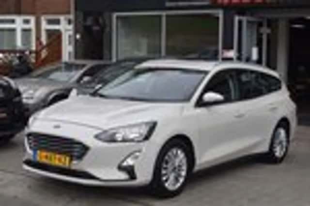 Ford Focus (2019) thumbnail 2
