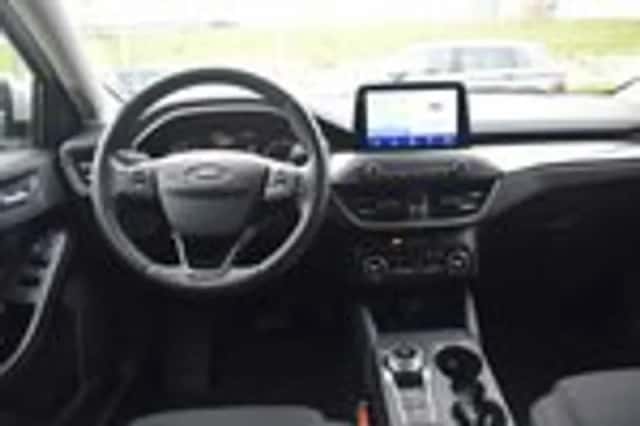 Ford Focus (2019) thumbnail 12