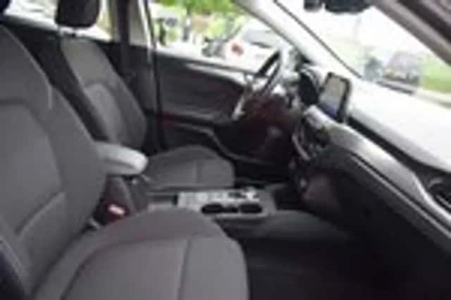 Ford Focus (2019) thumbnail 19