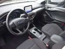 Ford Focus (2019) thumbnail 4