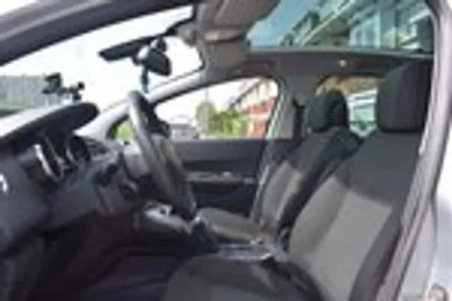 Peugeot 5008 (2011) thumbnail 13