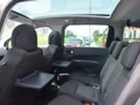 Peugeot 5008 (2011) thumbnail 14