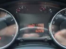 Peugeot 5008 (2011) thumbnail 22