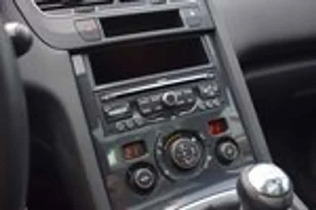 Peugeot 5008 (2011) thumbnail 24