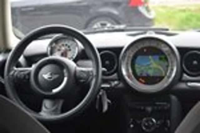 MINI Mini (2013) thumbnail 12