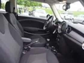 MINI Mini (2013) thumbnail 17