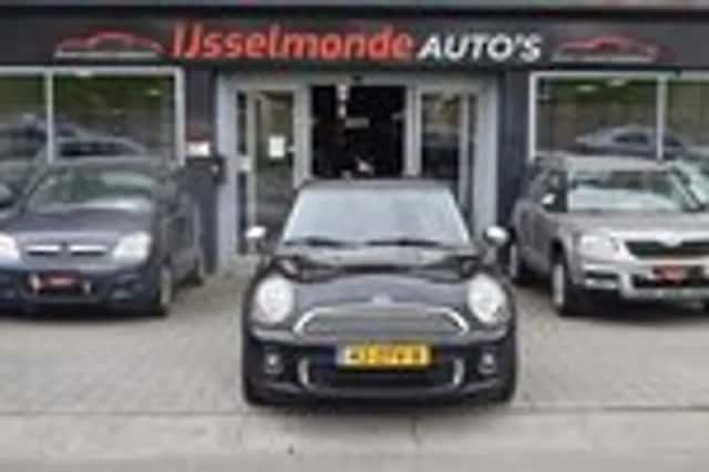 MINI Mini (2013) thumbnail 3