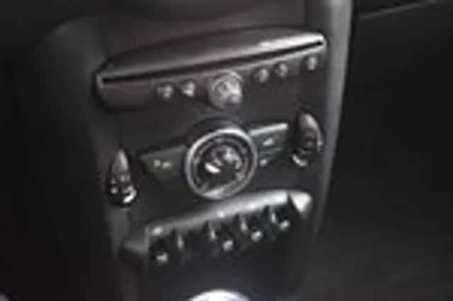 MINI Mini (2013) thumbnail 24