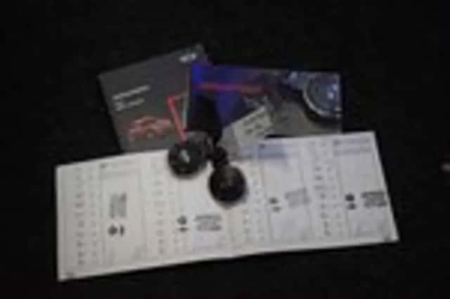 MINI Mini (2013) thumbnail 4