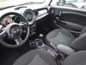 MINI Mini (2013) thumbnail 5