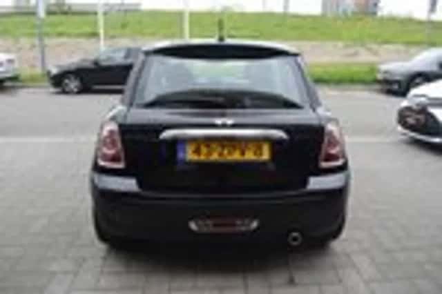 MINI Mini (2013) thumbnail 9