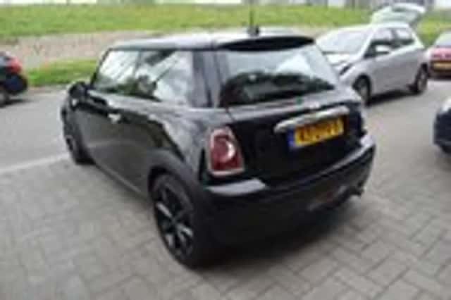 MINI Mini (2013) thumbnail 10