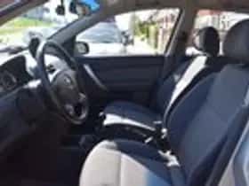 Chevrolet Aveo (2010) thumbnail 13