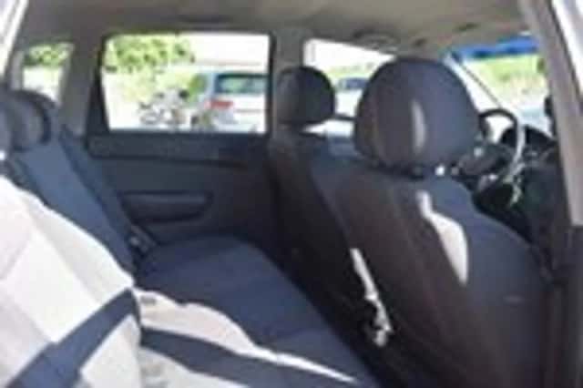 Chevrolet Aveo (2010) thumbnail 15