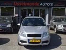Chevrolet Aveo (2010) thumbnail 3