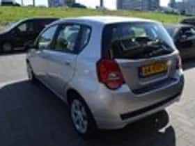 Chevrolet Aveo (2010) thumbnail 9
