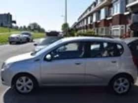 Chevrolet Aveo (2010) thumbnail 10