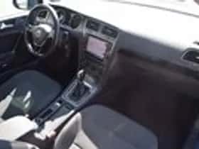 Volkswagen Golf (2013) thumbnail 20