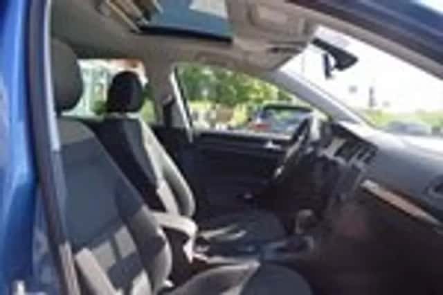 Volkswagen Golf (2013) thumbnail 21