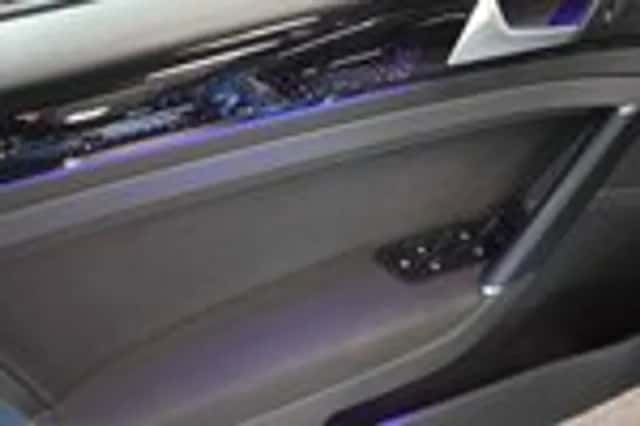 Volkswagen Golf (2013) thumbnail 31