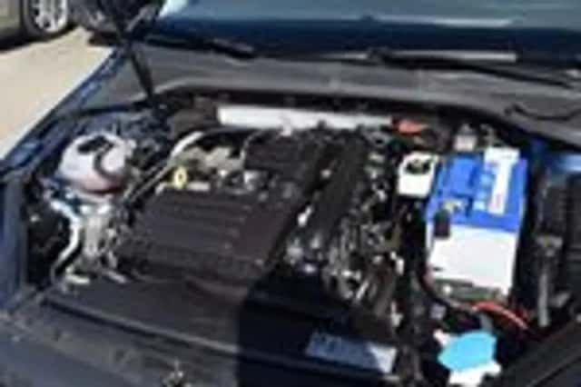 Volkswagen Golf (2013) thumbnail 36