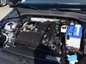 Volkswagen Golf (2013) thumbnail 36