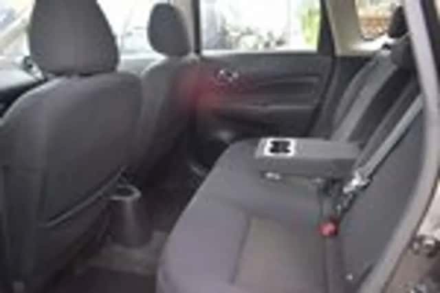 Nissan Note (2016) thumbnail 15