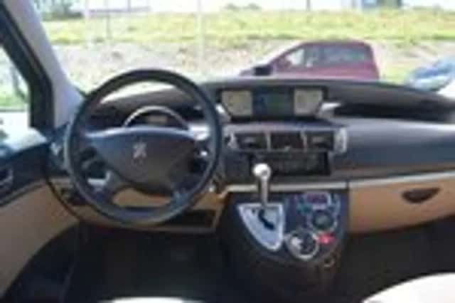 Peugeot 807 (2007) thumbnail 12