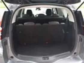 Renault Grand Scénic (2018) thumbnail 32