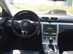 Volkswagen Passat (2012) thumbnail 12