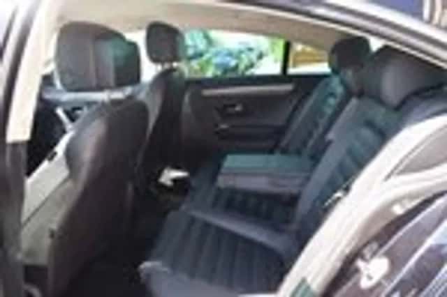Volkswagen Passat (2012) thumbnail 15
