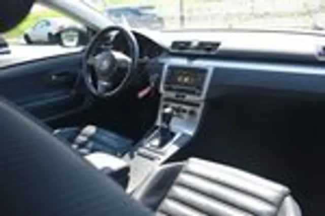 Volkswagen Passat (2012) thumbnail 18