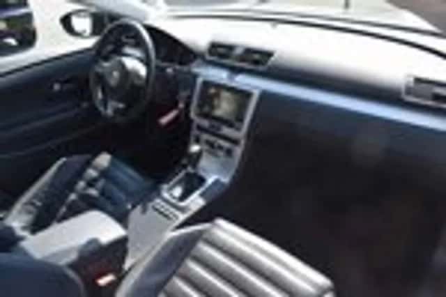 Volkswagen Passat (2012) thumbnail 19