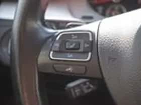 Volkswagen Passat (2012) thumbnail 24