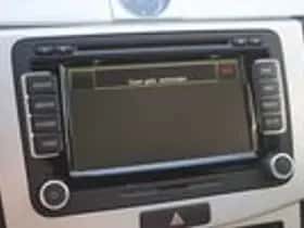 Volkswagen Passat (2012) thumbnail 32