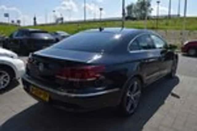 Volkswagen Passat (2012) thumbnail 8