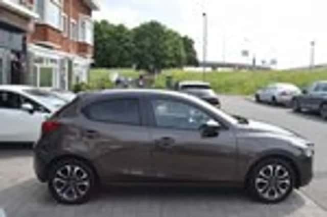 Mazda 2 (2016) thumbnail 7